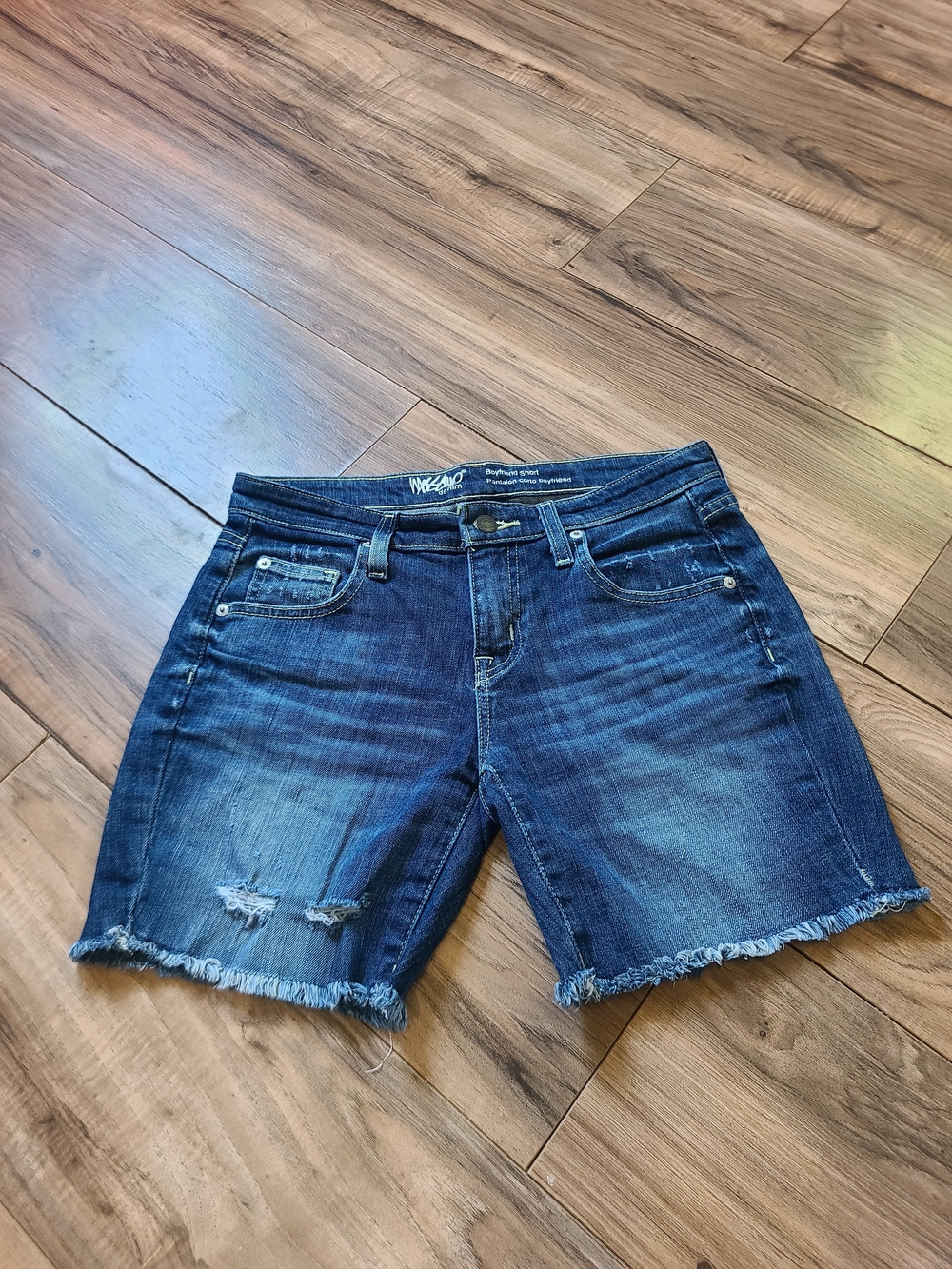 Mossimo Blue Denim Medium Wash Distressed Boyfriend Cutoff Shorts Raw Hem Size 0